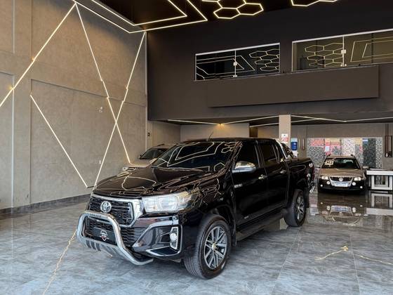 TOYOTA HILUX 2.8 SRV 4X4 CD 16V DIESEL 4P AUTOMÁTICO